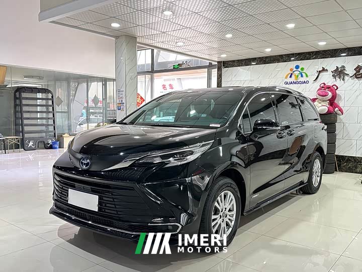 Toyota Sienna 2.5L Hybrid Comfort Edition - автомобиль из Китая