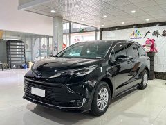 Toyota Sienna 2.5L Hybrid Comfort Edition - фото 1