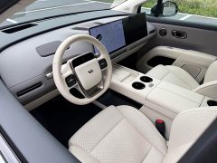 Li Auto i8 Standard Edition - ფოტო 10