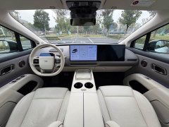 Li Auto i8 Standard Edition - ფოტო 12