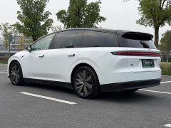 Li Auto i8 Standard Edition - ფოტო 5