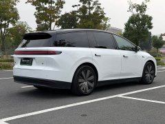 Li Auto i8 Standard Edition - ფოტო 7