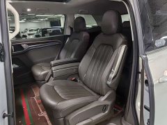 Volkswagen Viloran 330TSI Luxury - ფოტო 5