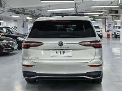 Volkswagen Viloran 330TSI Luxury - ფოტო 8