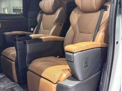 Toyota Vellfire Crown Hybrid 2.5L Premium Edition - фото 5