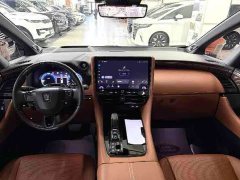 Toyota Vellfire Crown Hybrid 2.5L Premium Edition - фото 6