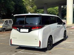 Toyota Vellfire Crown Hybrid 2.5L Premium Edition - фото 7