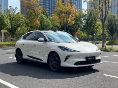 IM Motors Zhiji LS6 Lingxi Intelligent Driving Edition - photo 3
