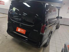 Mercedes-Benz V-Class V 300 Navigator Edition - ფოტო 3