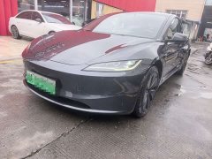 Tesla Model 3 Rear-Wheel Drive - ფოტო 1