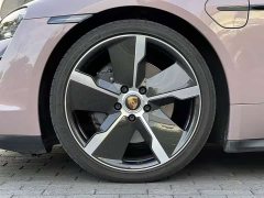 Porsche Taycan - ფოტო 9