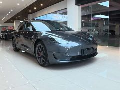 Tesla Model 3 Performance All-Wheel Drive - ფოტო 4
