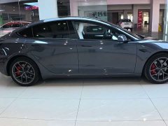 Tesla Model 3 Performance All-Wheel Drive - ფოტო 5