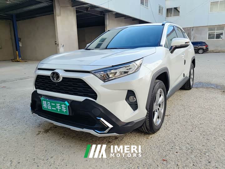 Toyota RAV4 2.0L CVT FWD Fashion Plus Edition - car from China