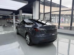 Tesla Model Y Standard Range RWD - ფოტო 13