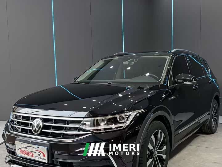 Volkswagen Tiguan L 330TSI Automatic FWD R-Line Comfort Edition - car from China