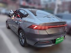 BYD Qin PLUS Glory Edition DM-i 55KM Leading - ფოტო 4