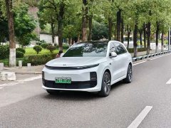 Li Auto L6 Pro - ფოტო 1