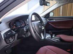 BMW 5 Series Facelift 530Li Leading Edition Luxury Package - ფოტო 11