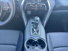Toyota Wei Sa Dual-Engine 2.5L CVT FWD Luxury Edition - фото 8