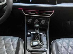 Volkswagen Sagitar 300TSI DSG Excellence Edition - ფოტო 6