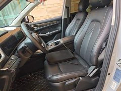 AITO Blue Electric E5 1.5L DE-i 100KM Comfort 5-Seater - ფოტო 11