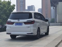 Honda Odyssey 2.0L e:HEV Sharp Radiance Edition - ფოტო 4