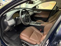 Jaguar XFL 2.0T P250 Two-Wheel Drive Premium Luxury Edition - photo 4