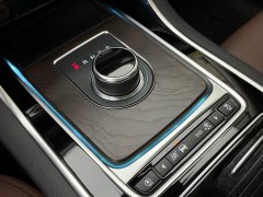 Jaguar XFL 2.0T P250 Two-Wheel Drive Premium Luxury Edition - photo 9