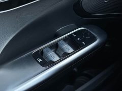 Mercedes-Benz C-Class C 200 L Sport Edition - ფოტო 20