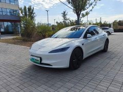 Tesla Model 3 Rear-Wheel Drive - ფოტო 1