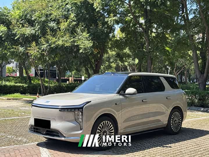 IM Motors Zhiji LS8 66 Ultra Tech Flagship 5-Seater - ავტომობილი ჩინეთიდან