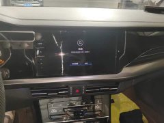 Volkswagen Passat 330TSI Luxury - ფოტო 13