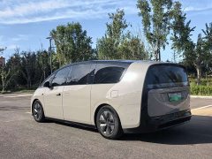 Li Auto Li Xiang MEGA Ultra - ფოტო 5