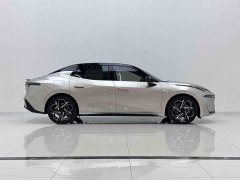 Lynk & Co 07 EM-P 126 Extended Range Halo - ფოტო 5