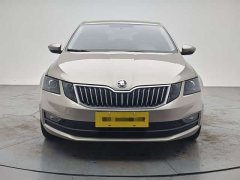 Skoda Octavia 1.5L Automatic Comfort - фото 2