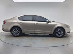 Skoda Octavia 1.5L Automatic Comfort - фото 6