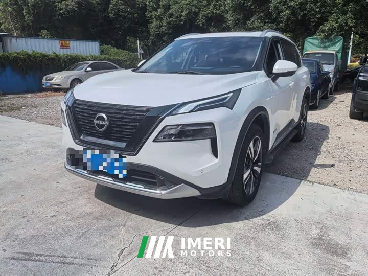 Nissan Qashqai e-POWER Hybrid Dual Motor AWD Premium Edition - автомобиль из Китая