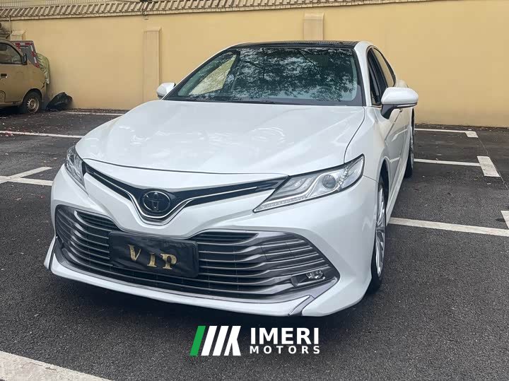 Toyota Camry 2.5G Luxury - ავტომობილი ჩინეთიდან