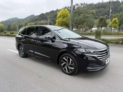 Volkswagen Viloran 380TSI Zunchi Edition - photo 3