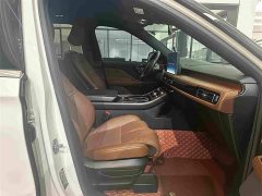 Lincoln Aviator 3.0T V6 AWD Elite - ფოტო 16