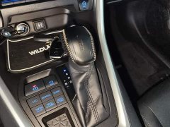 Toyota Venza 2.0L CVT AWD Luxury - ფოტო 16