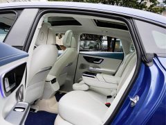 Mercedes-Benz EQE 350 Pioneer Special Edition - ფოტო 12