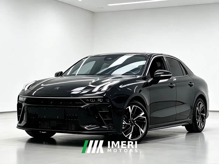 Lynk & Co 03 1.5T DCT Pro