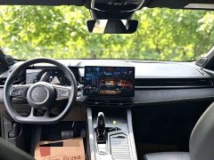 Lynk & Co 03 1.5T DCT Pro - ფოტო 4