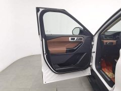 Ford Explorer EcoBoost 285 AWD Titanium 6-Seater - ფოტო 8