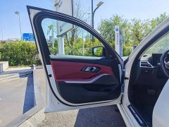 BMW 3 Series 330Li M Sport Night Edition Package - фото 6