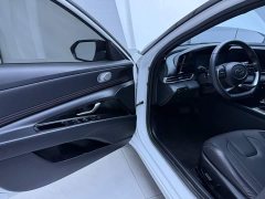 Hyundai Elantra 1.5L CVT 20th Anniversary Edition - ფოტო 8