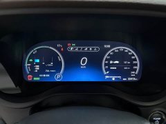 Toyota Gravia 2.5L Hybrid Prestige Plus AWD - ფოტო 7