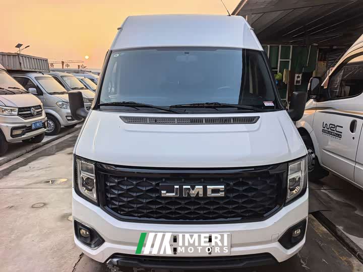 JMC 2.0T Manual Multi-Purpose Passenger Vehicle Mid-Wheelbase Mid-High Roof 6-7 Seater
